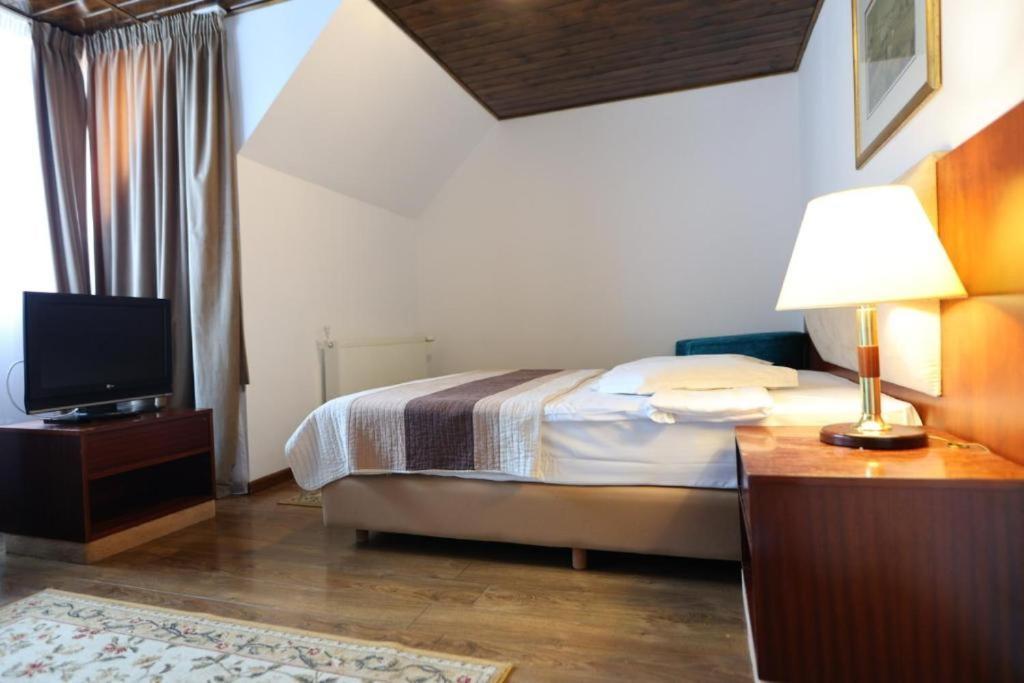 Vila Pinul Si Mesteacanul Poiana Brasov Exterior foto